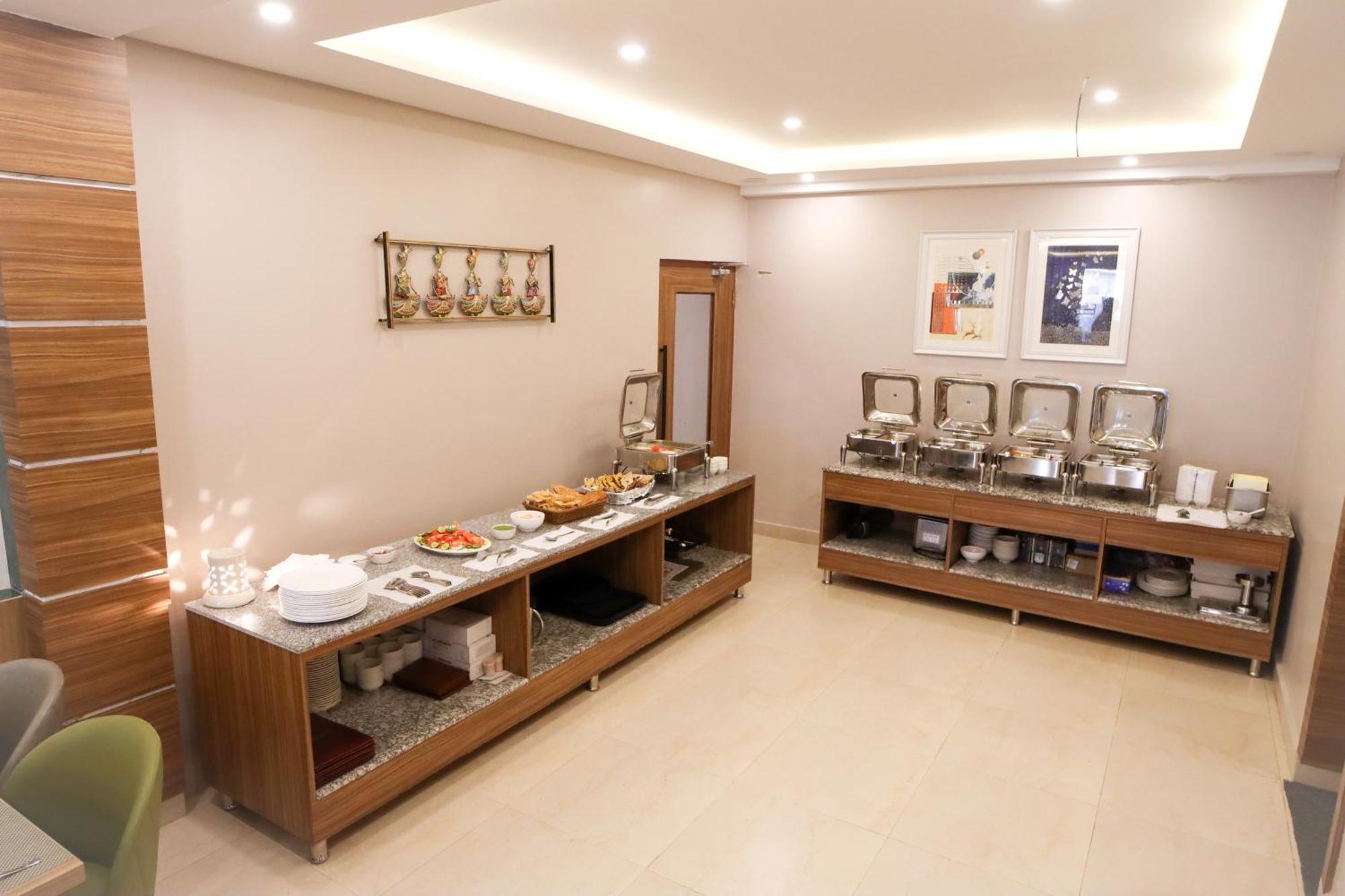 Hotel Sharda Residency Патна Экстерьер фото