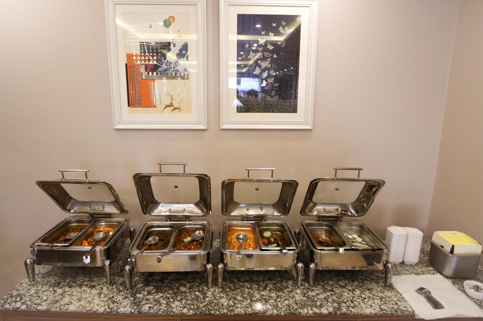 Hotel Sharda Residency Патна Экстерьер фото